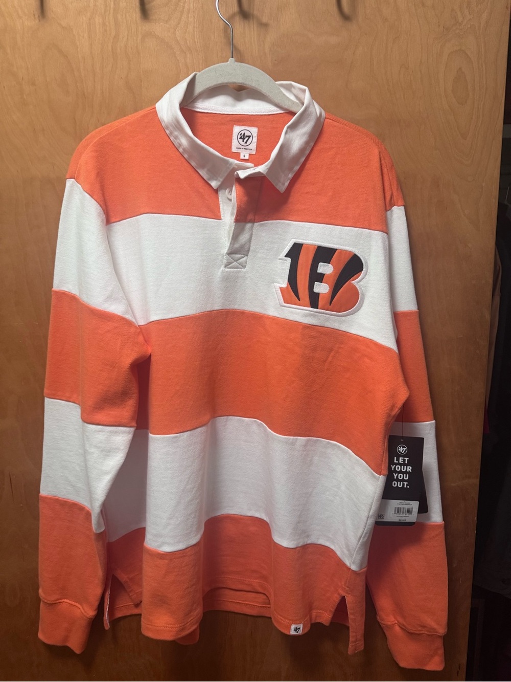 47 NFL Cincinnati Bengals Orange & White Striped Polo with Chest Patch NWT Small